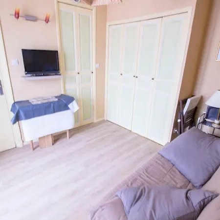 Appartamento Luckey Homes - Rue De La Gaite Parigi